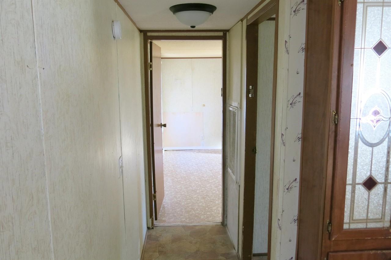 538 4th St #1 - Photo 3 of 11