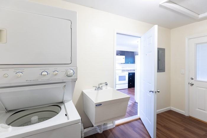 17 Chester Ave #1-5 - Photo 4 of 6