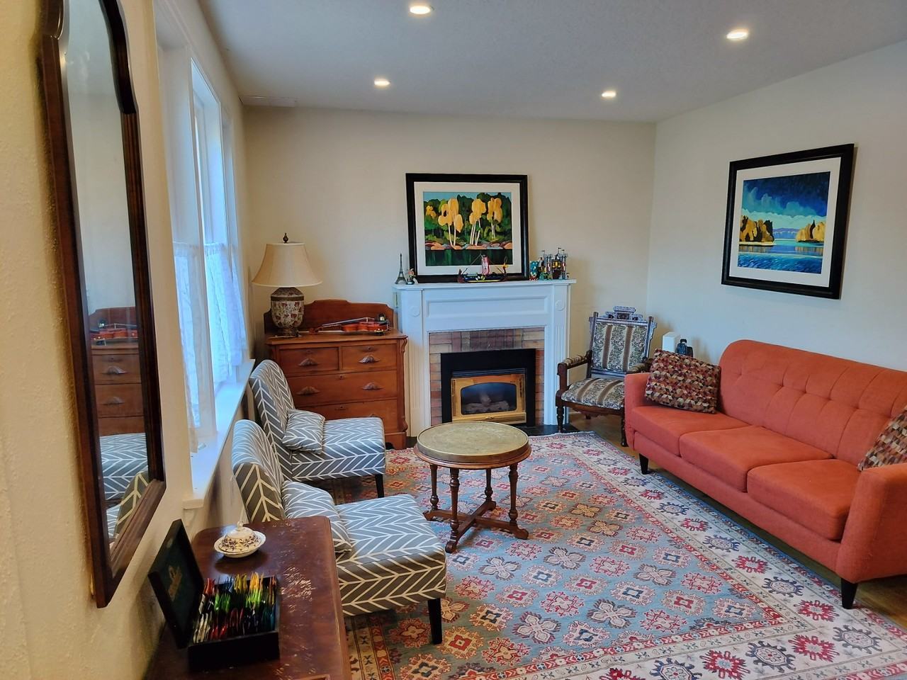 7 Beverley St #1 - Photo 3 of 15