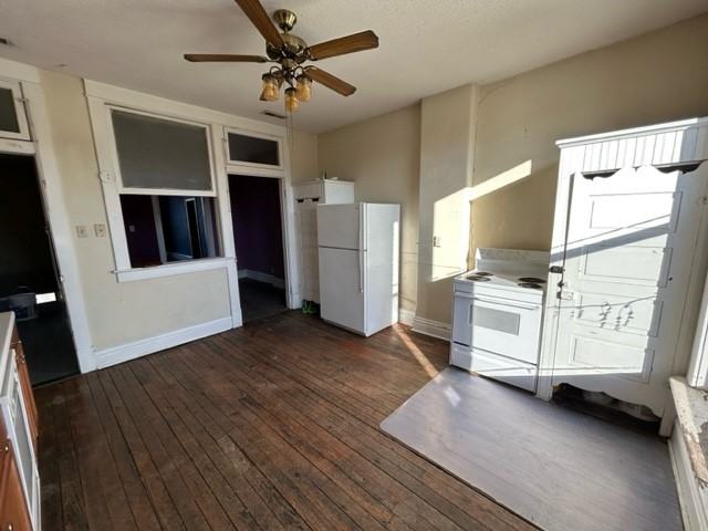 129 1/2 W Broadway St #1 - Photo 5 of 10