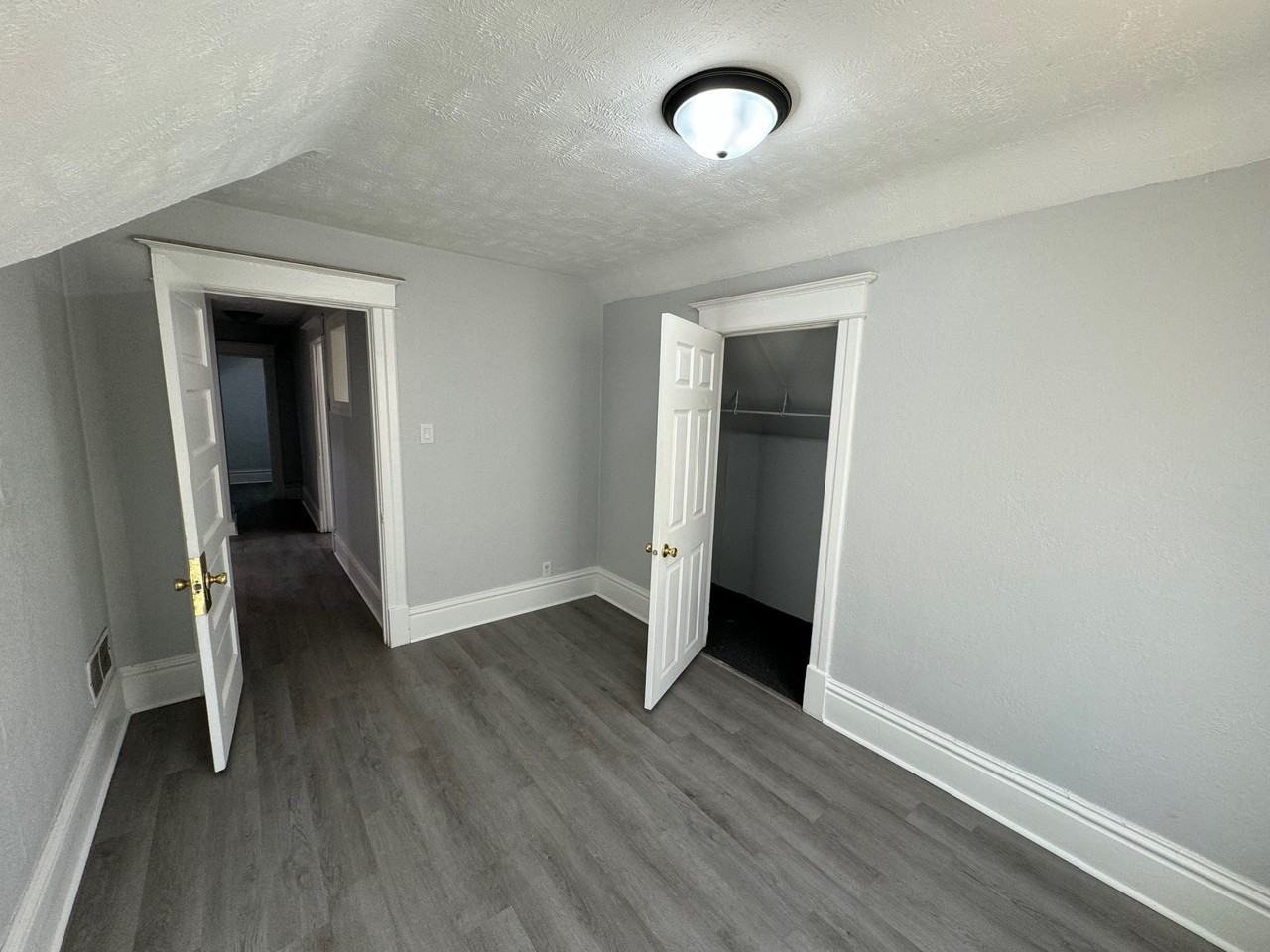 1604 13th Ave #2 - Photo 3 of 8