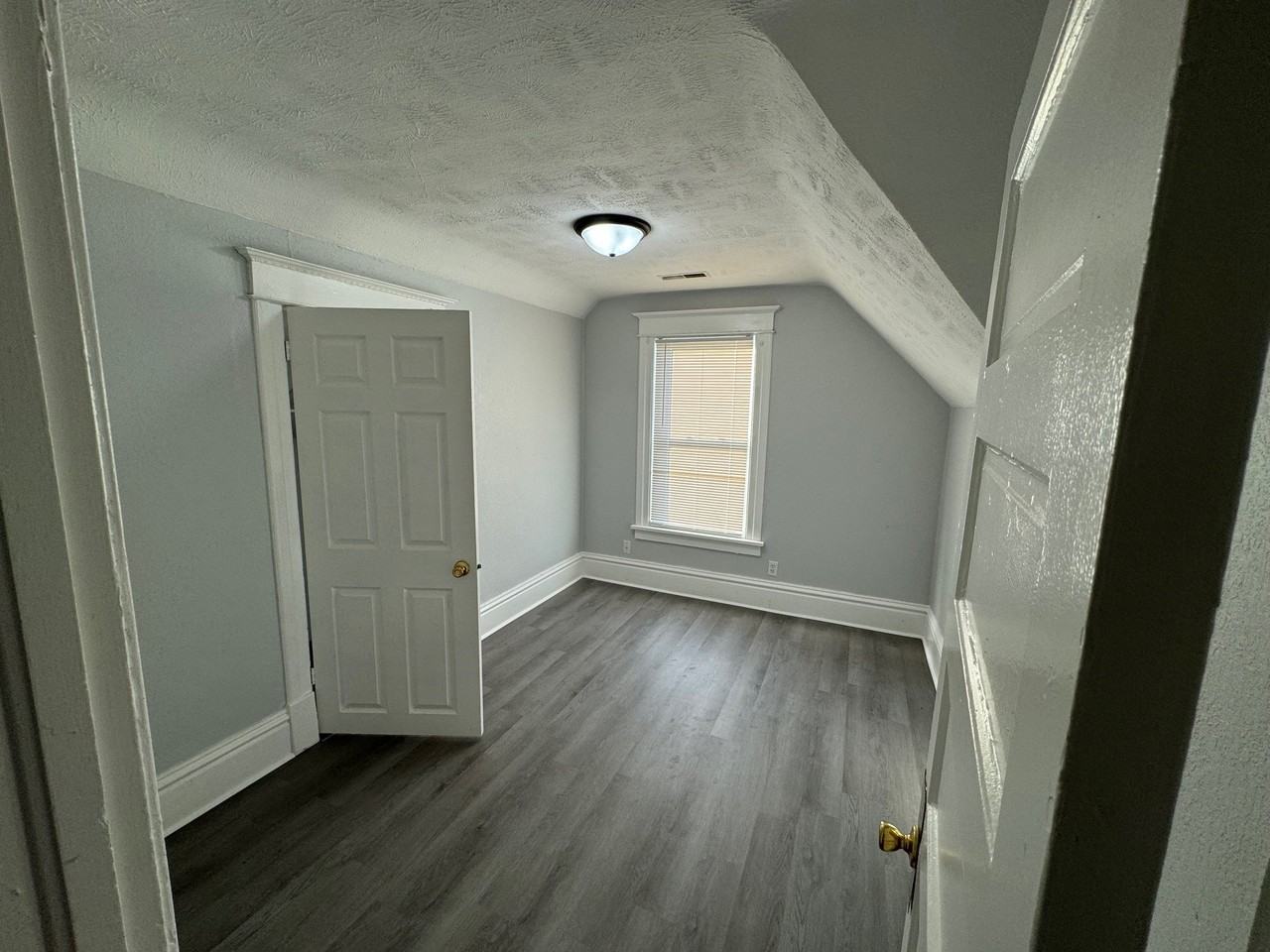 1604 13th Ave #2 - Photo 4 of 8