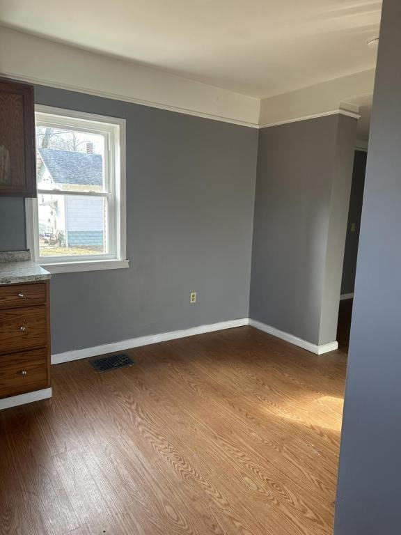 509 E 4th St - Photo 7 of 11