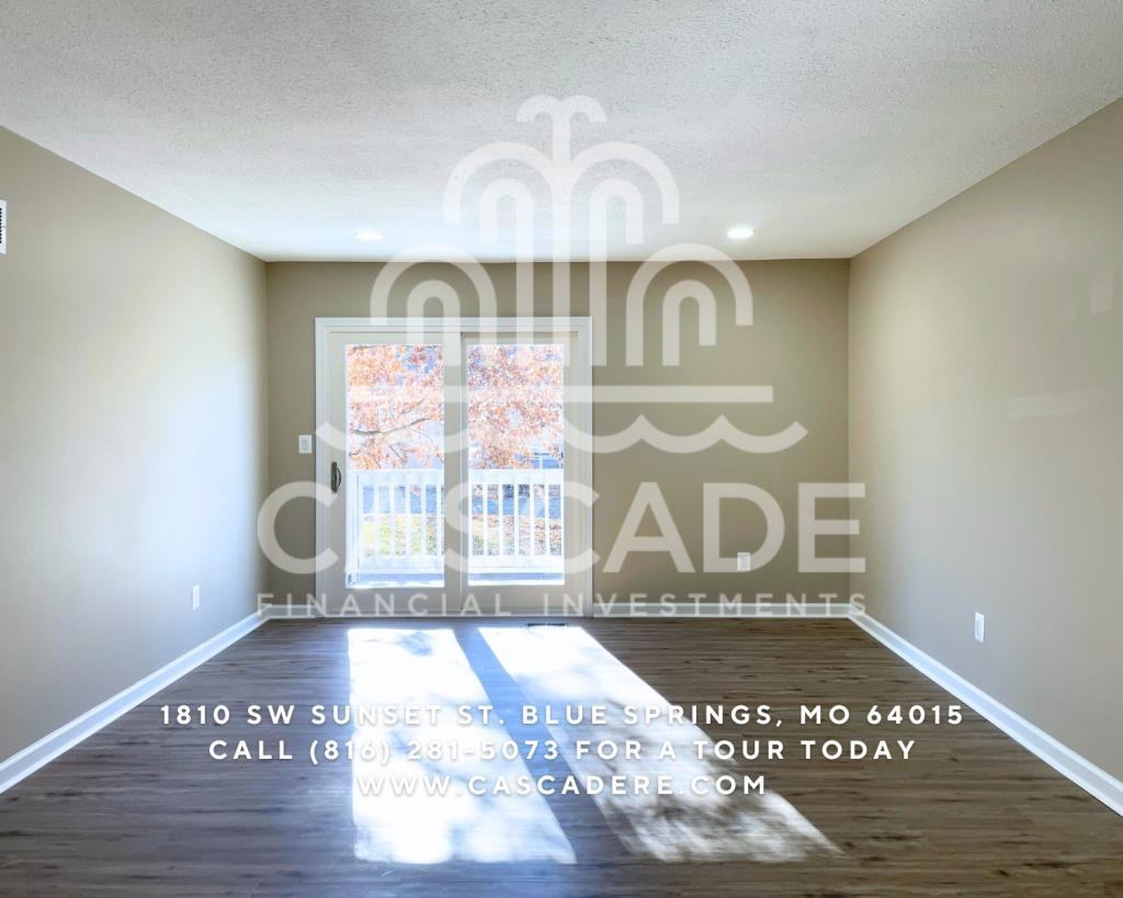 1810 Sw Sunset St - Photo 3 of 10