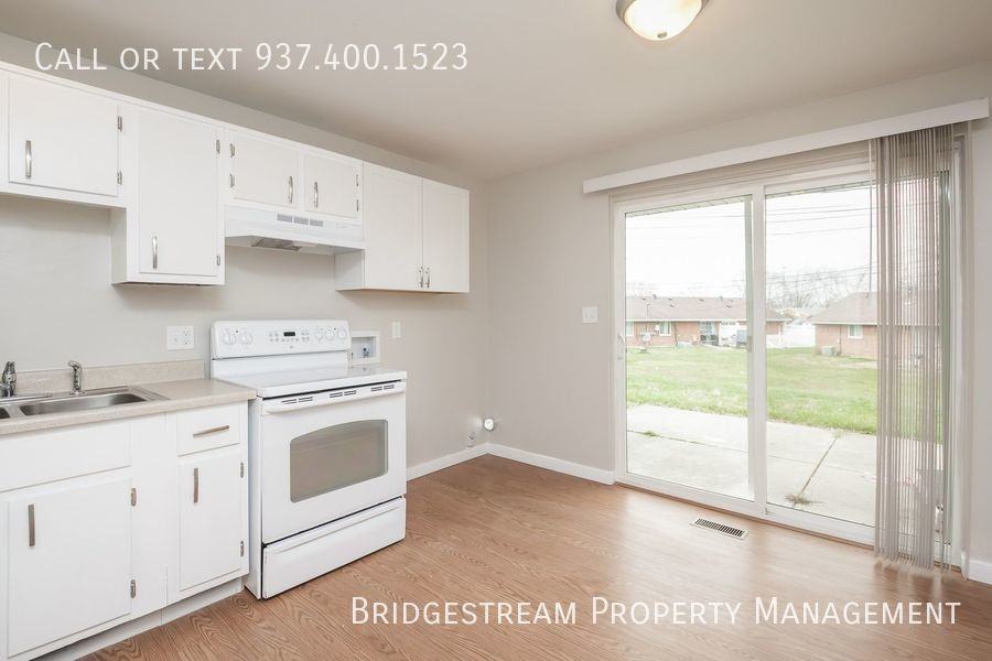 5445 Lofino Ct - Photo 2 of 13