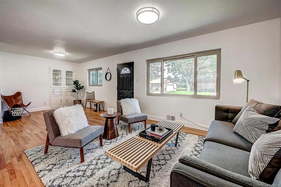 3426 S Wolff St - Photo 3 of 23