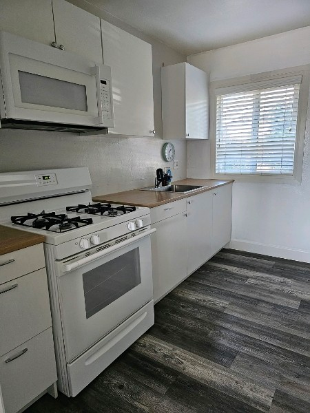 3255 Depot St - Photo 3 of 14