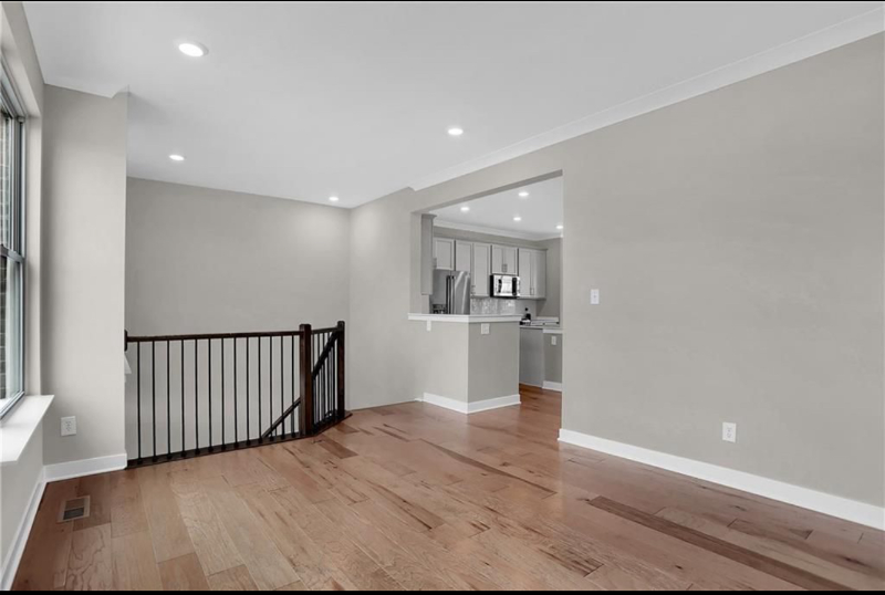 8233 Bostic Dr - Photo 2 of 20