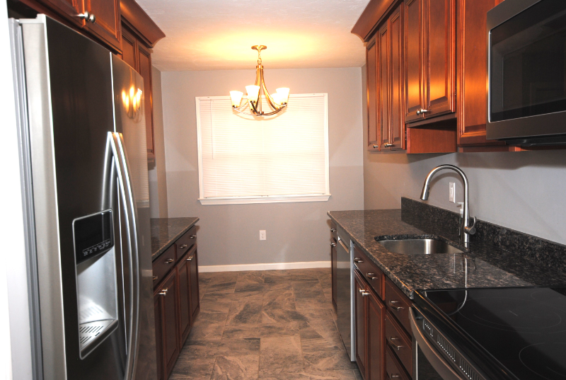 240 Heritage Dr - Photo 3 of 35