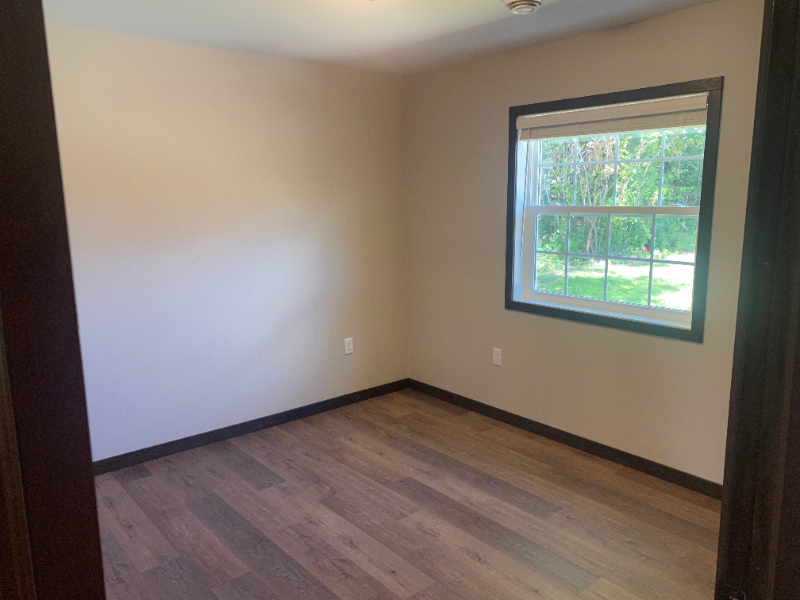 1022 Royal Blvd - Photo 3 of 13