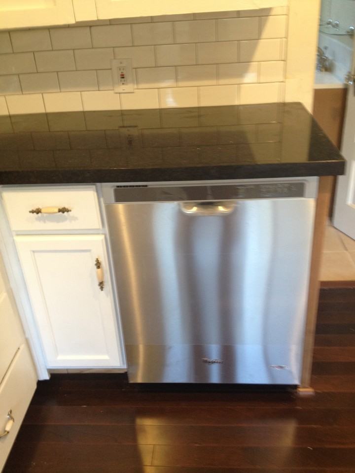 1359 E 9th St #A - Photo 4 of 6