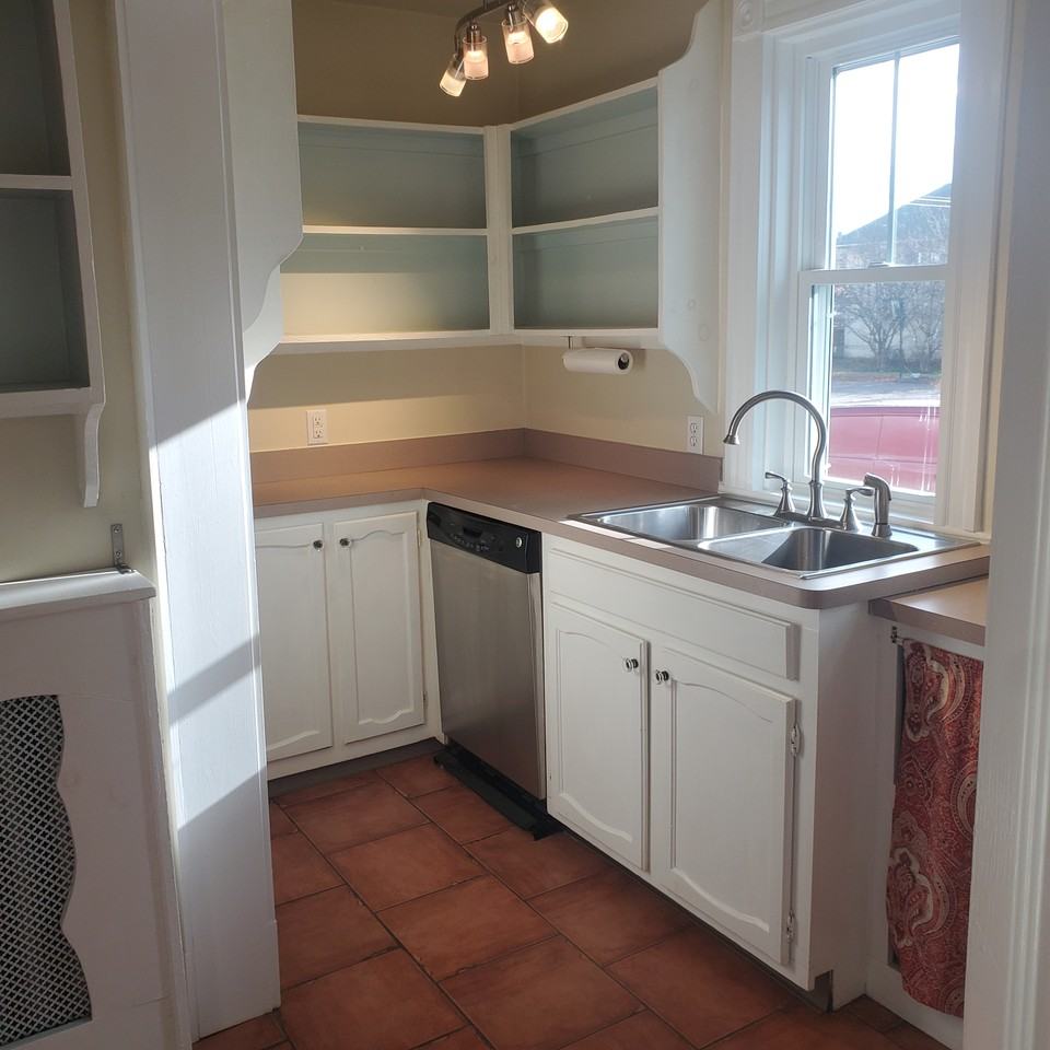 691 Spring St #1 - Photo 3 of 16