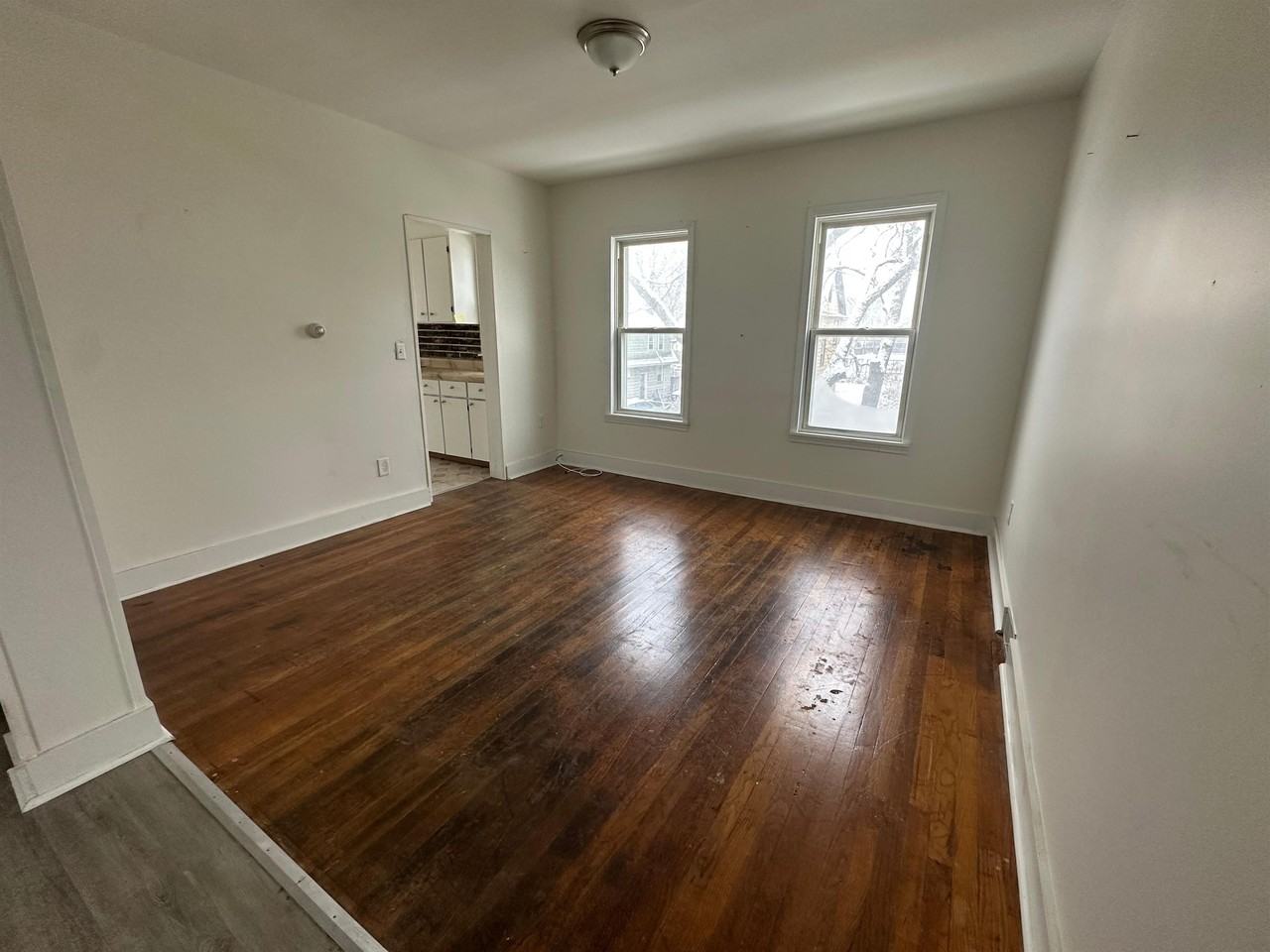 13 Salina St #3 - Photo 2 of 7