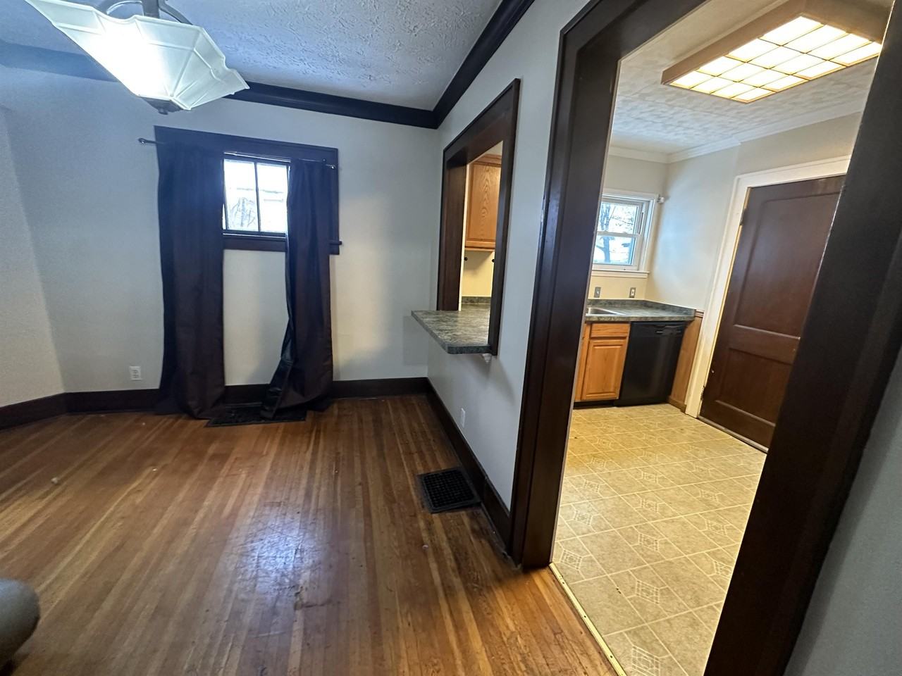 105 Beverly Hts #DOWN - Photo 2 of 6