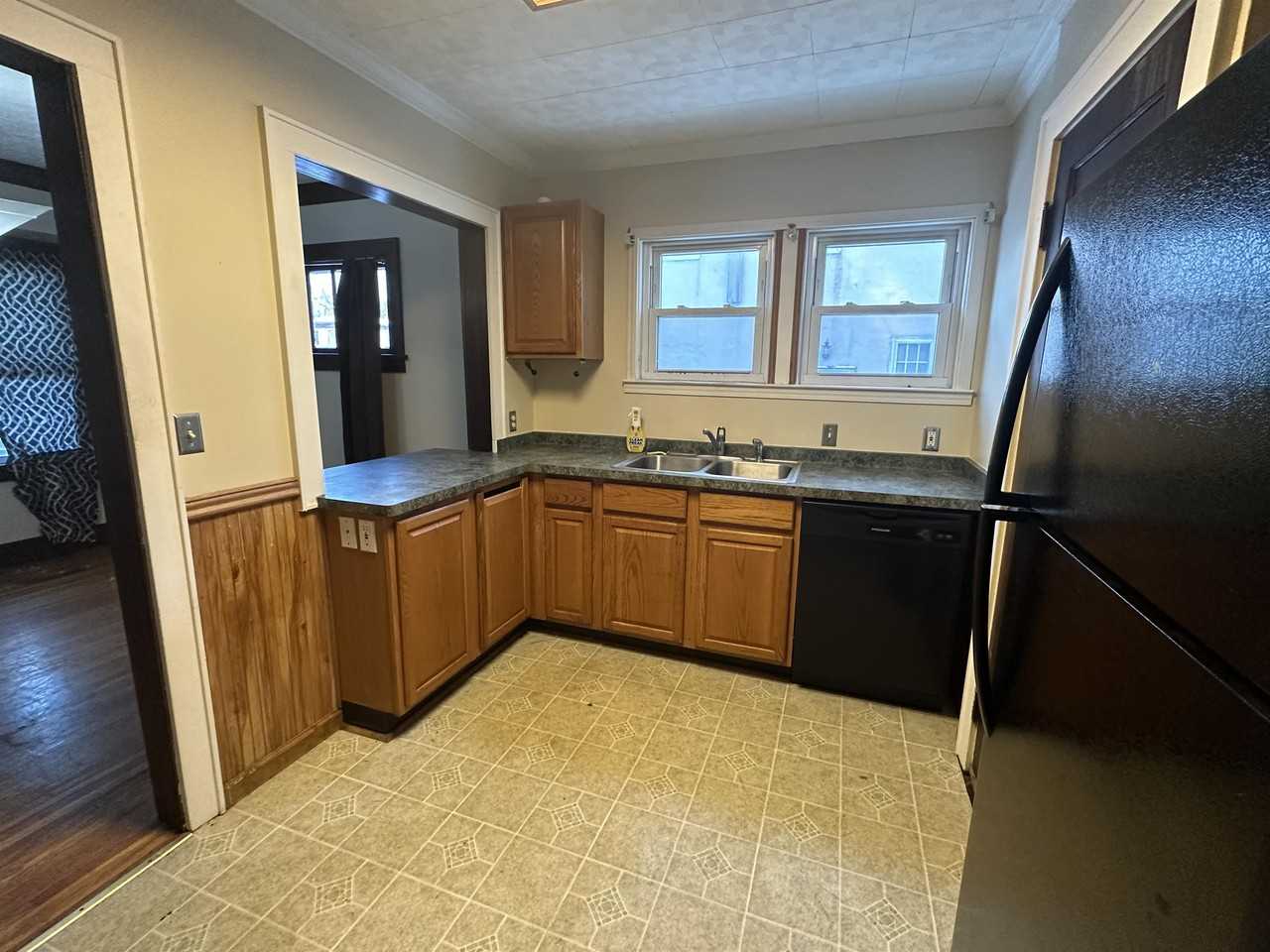 105 Beverly Hts #DOWN - Photo 4 of 6