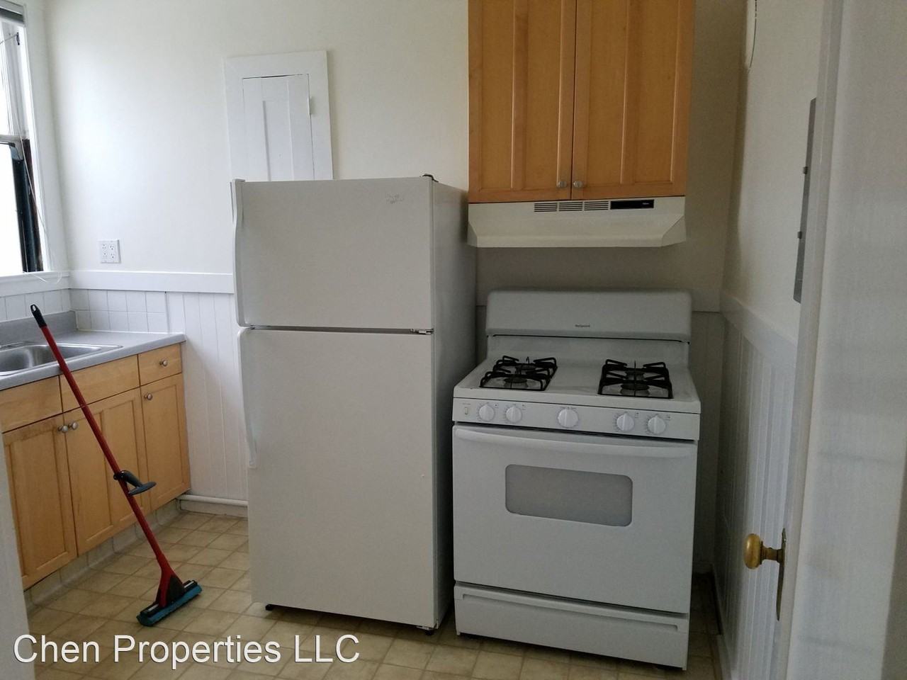 1200-1212 4th Street/1009 B Street - Photo 2 of 5