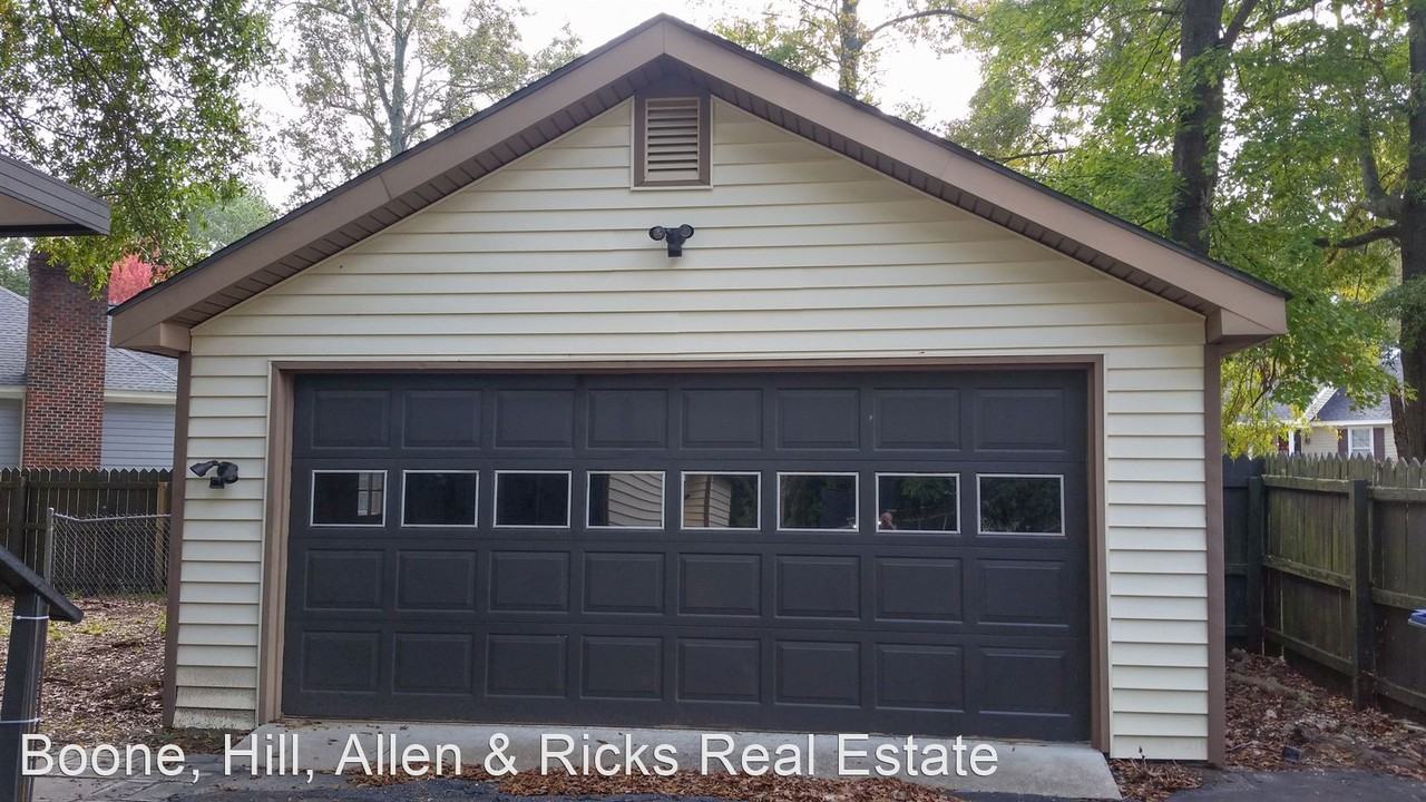 1705 Old Barn Rd - Photo 3 of 11