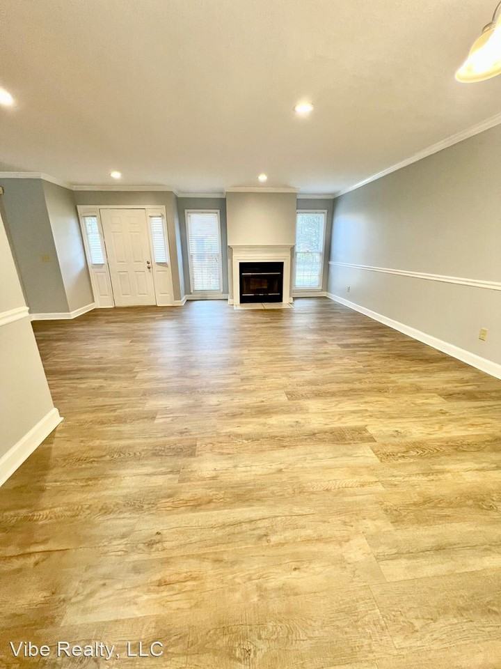 219 Highland Villa Cir - Photo 2 of 20