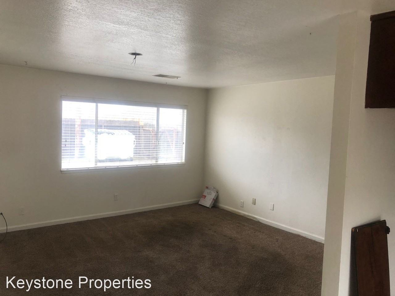 Vermont Ave. - Photo 2 of 11