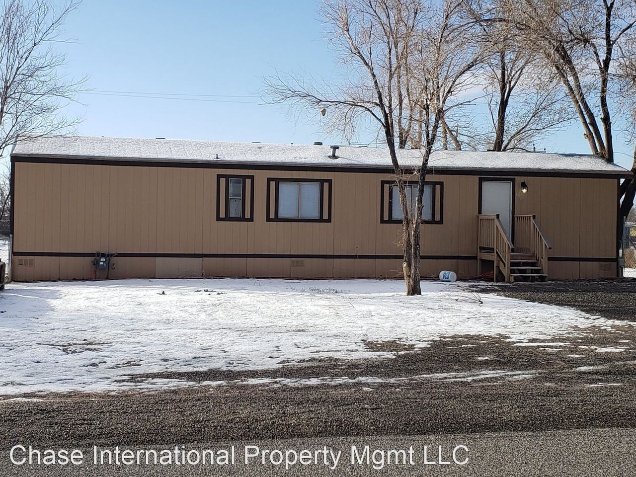 1735 Pueblo St - Photo 3 of 15