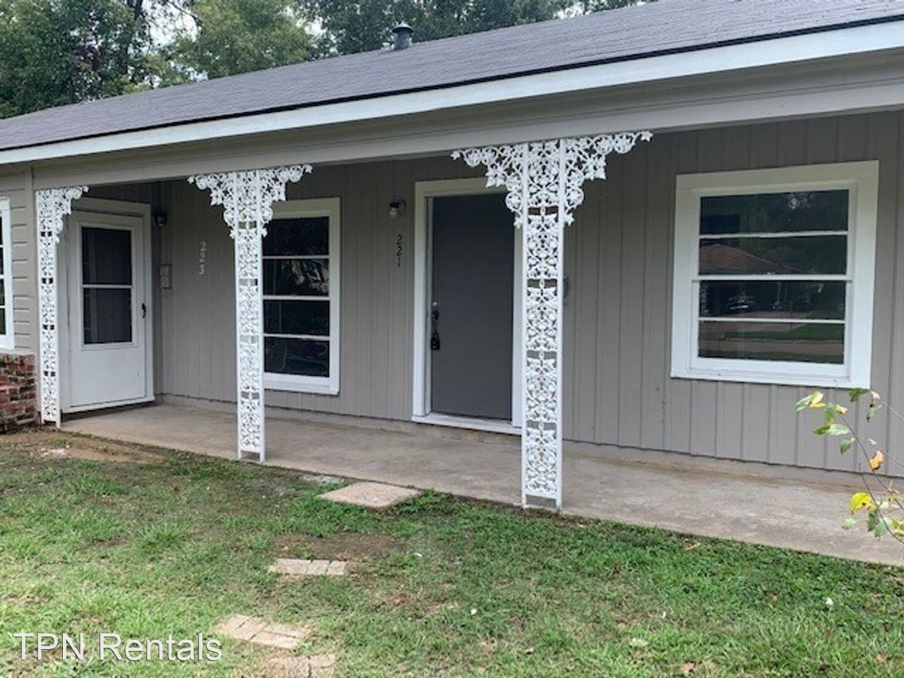 221/223 E Jordan St - Photo 2 of 12