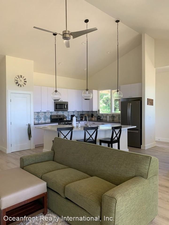 4511 4511 Makamae Place - Photo 2 of 20