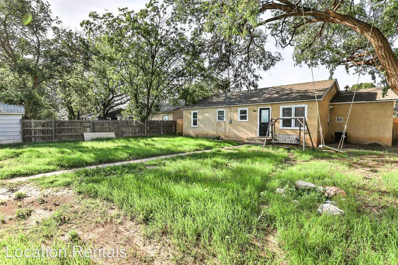 3114 31st St - Photo 2 of 21