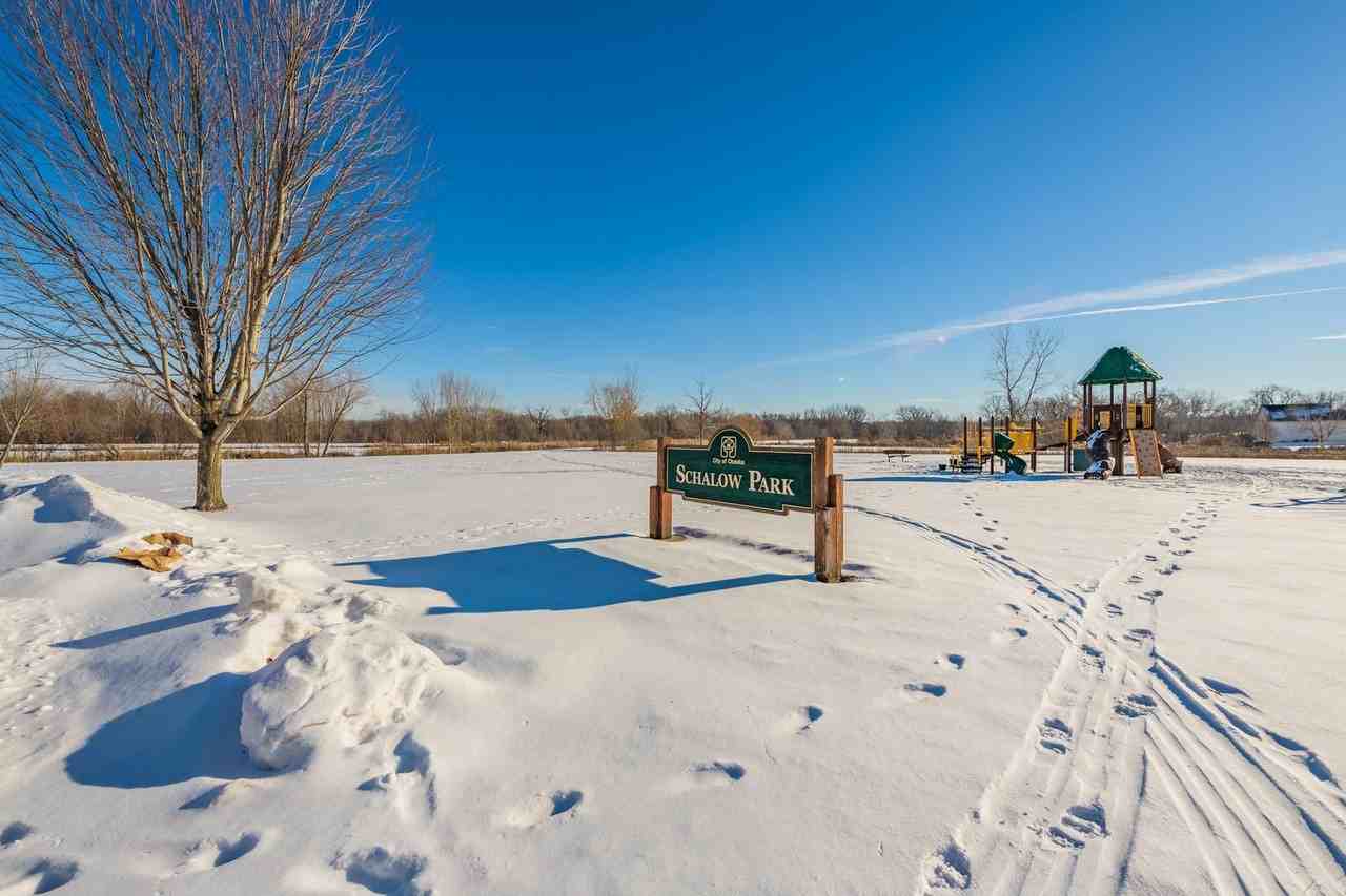 940 Conner St - Photo 2 of 26