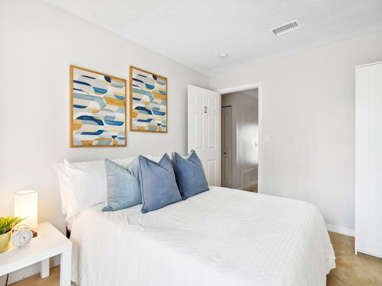 N Gordon St - Photo 4 of 10