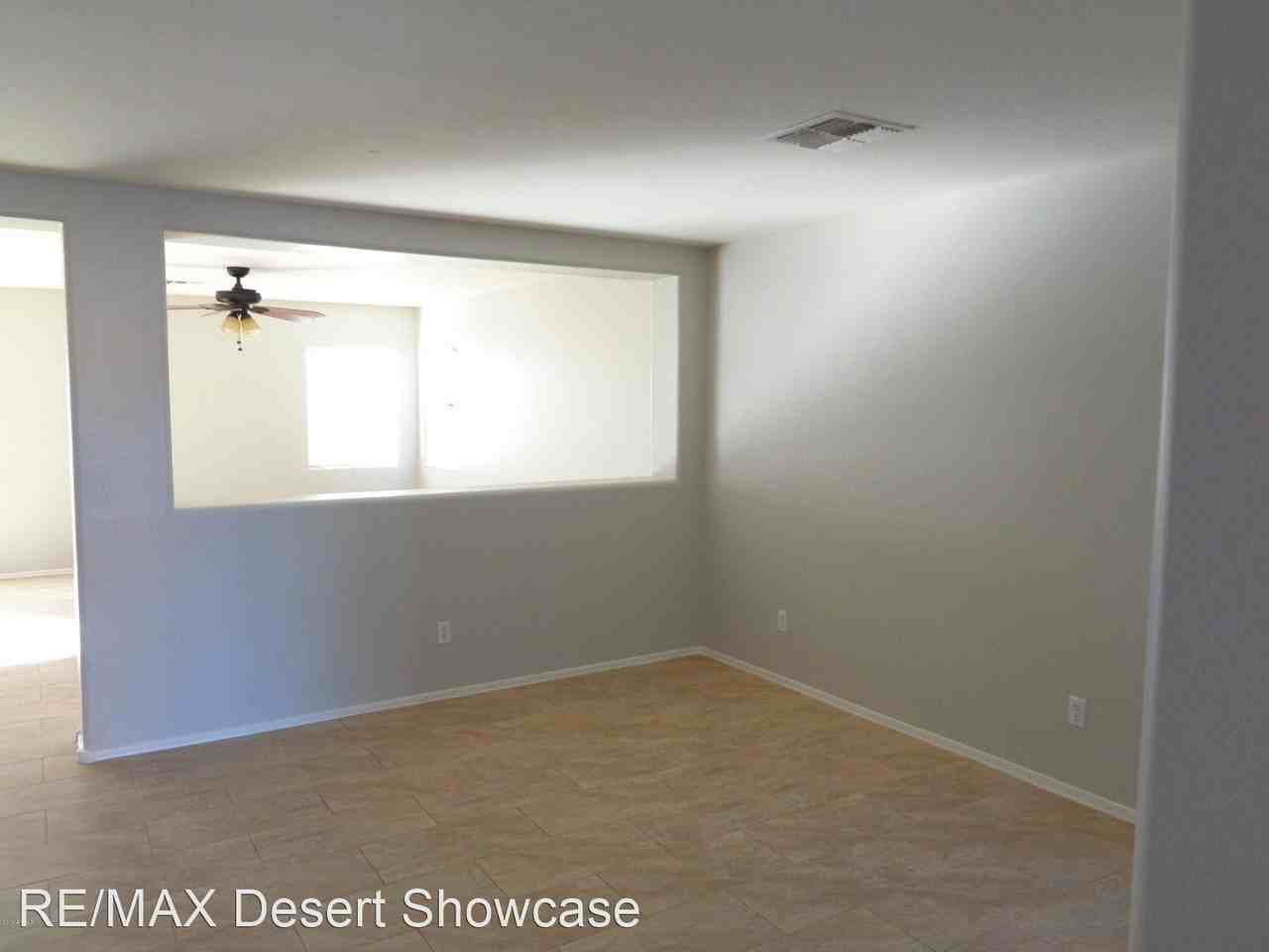 11611 W Longley Ln - Photo 2 of 10