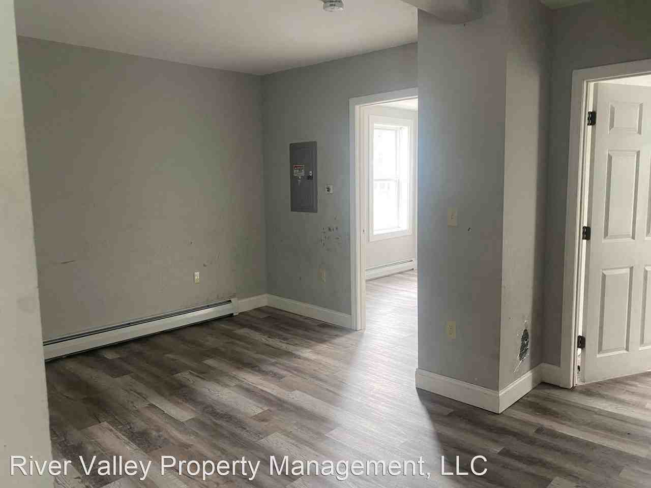 4547 Ascutney Apartments 45 Ascutney St 47, Windsor, VT 05089 Zumper