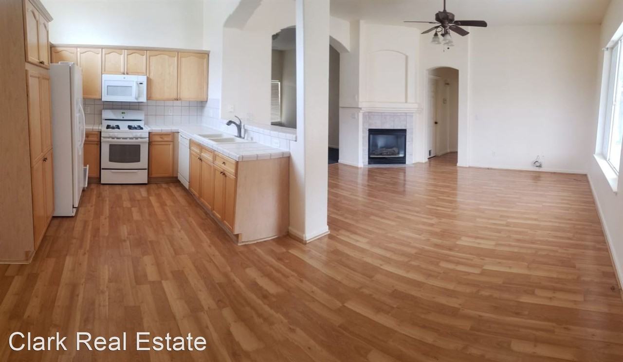 209 Bartmess Blvd - Photo 3 of 43