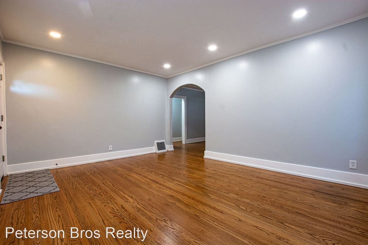 4738 Capitol Ave - Photo 3 of 22