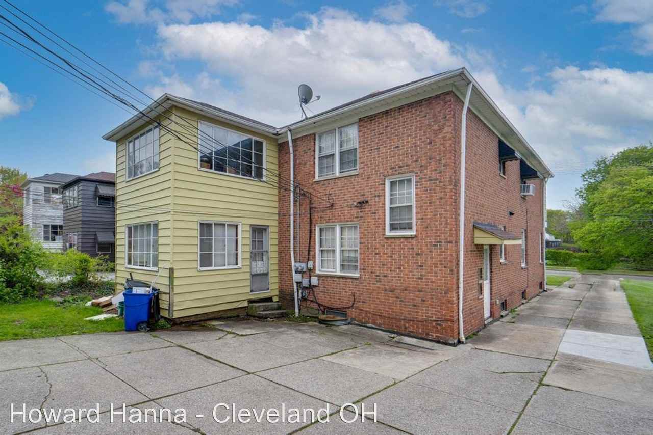 17727 Chagrin Blvd - Photo 3 of 36