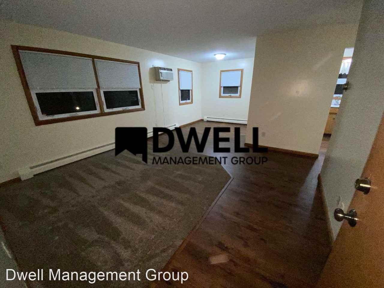 1512 10th Ave SE - Photo 2 of 9