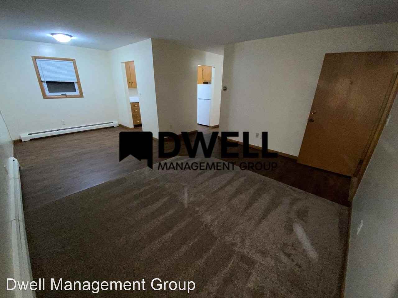 1512 10th Ave SE - Photo 3 of 9