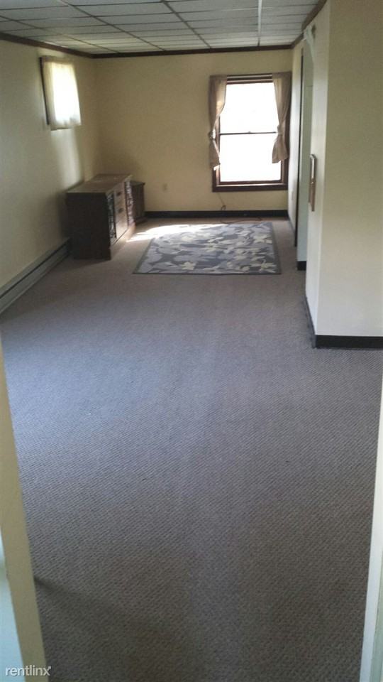 433 Cedar St - Photo 3 of 9