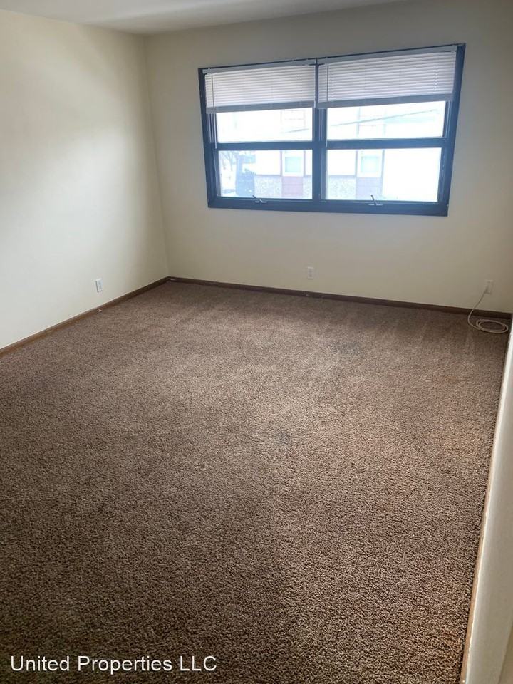 1912 A. Ave NE - Photo 3 of 9