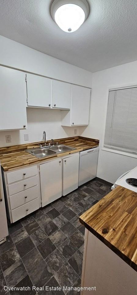 1935 Karluk st - Photo 2 of 7