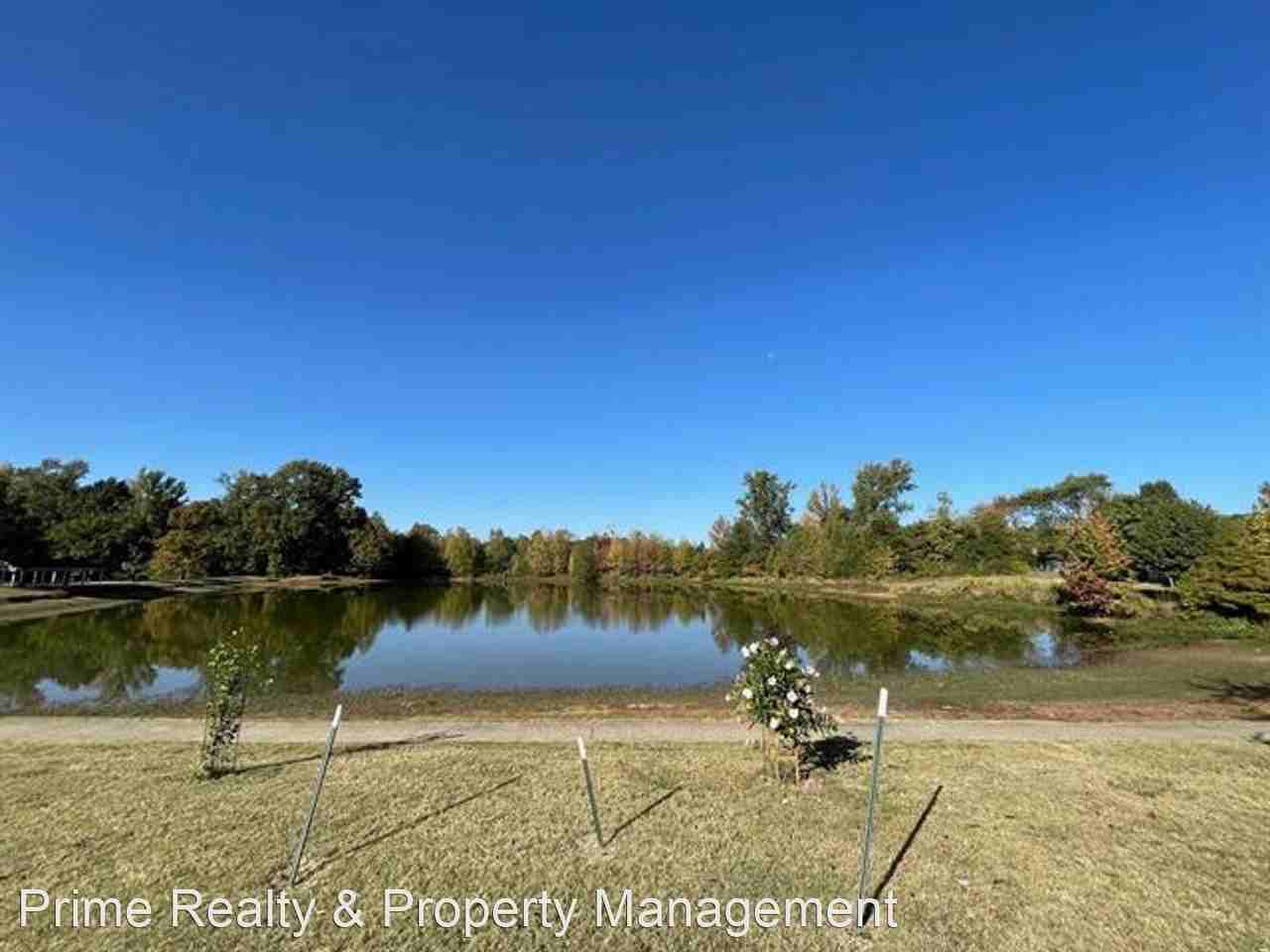 2200 Lakeshore Dr - Photo 2 of 16
