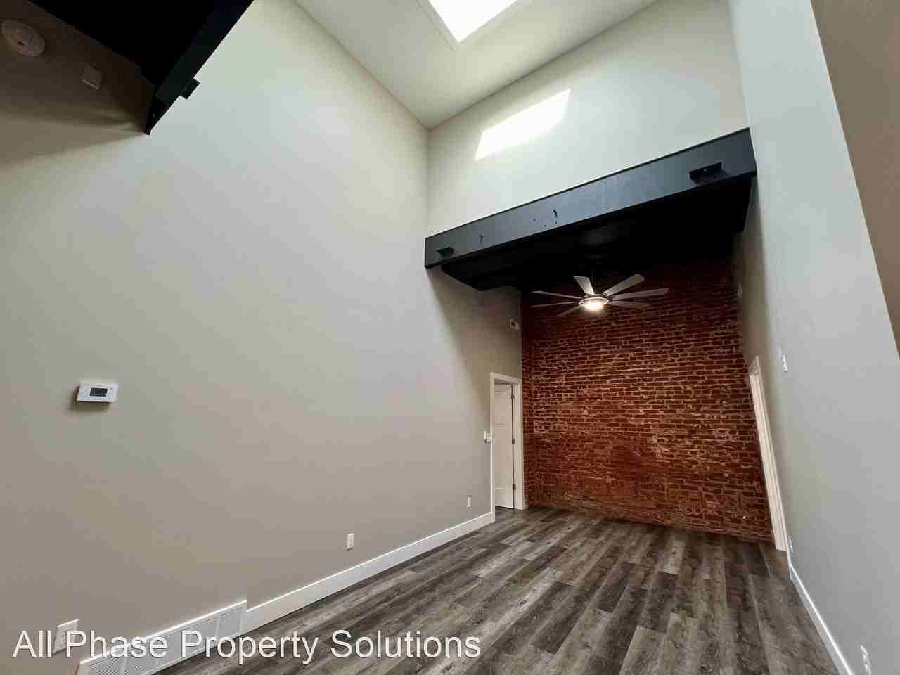 106-110 S 11th - Photo 2 of 11