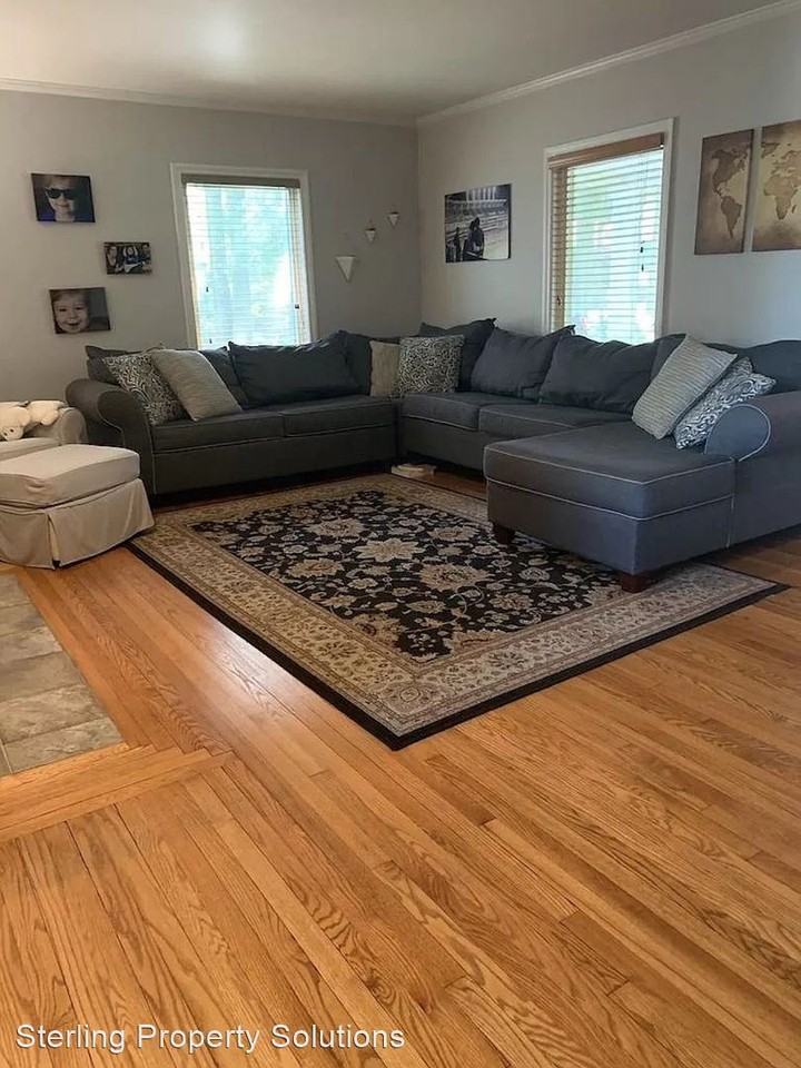 453 Fort Hill Rd - Photo 3 of 18