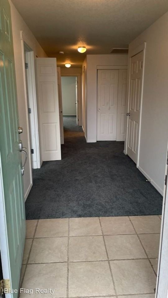 304 Se Leisek Way - Photo 3 of 15