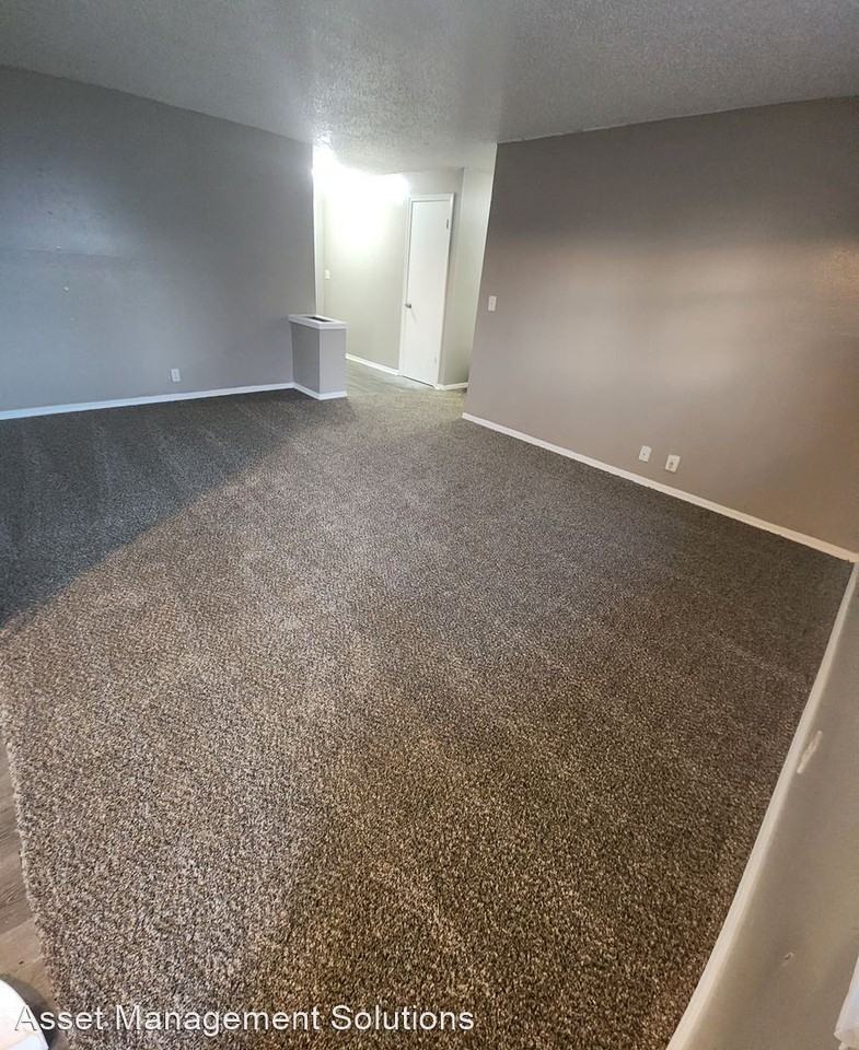 4100 Se 45th Ter - Photo 2 of 12