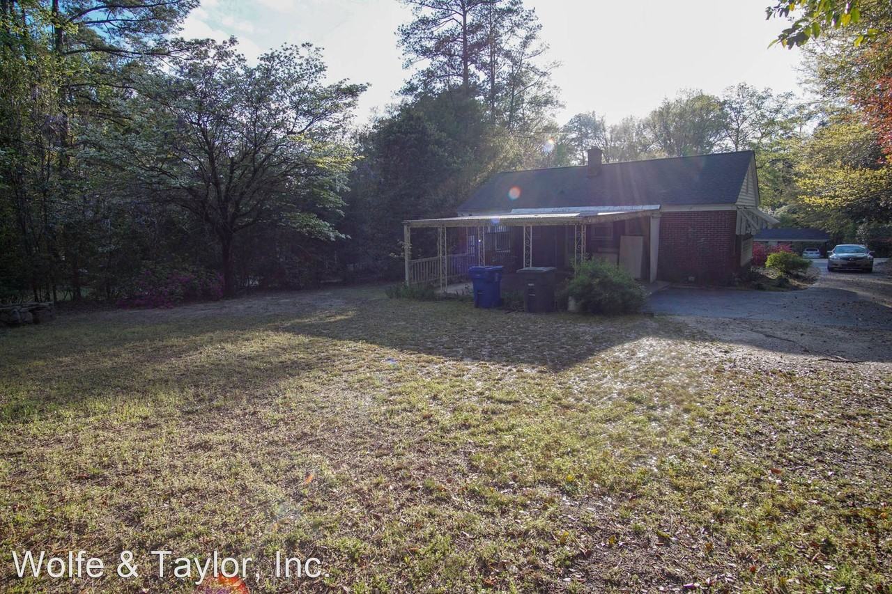 2528 Glenwood Rd - Photo 3 of 10
