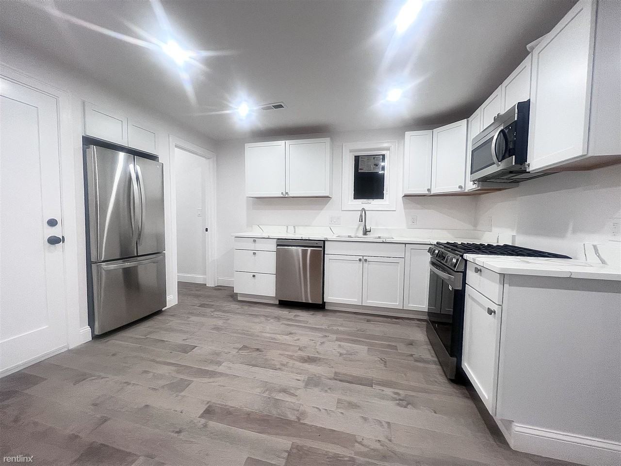 75 Humboldt Ave #4 - Photo 2 of 14