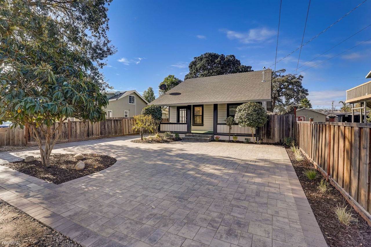 13215 Lincoln Ave - Photo 3 of 18