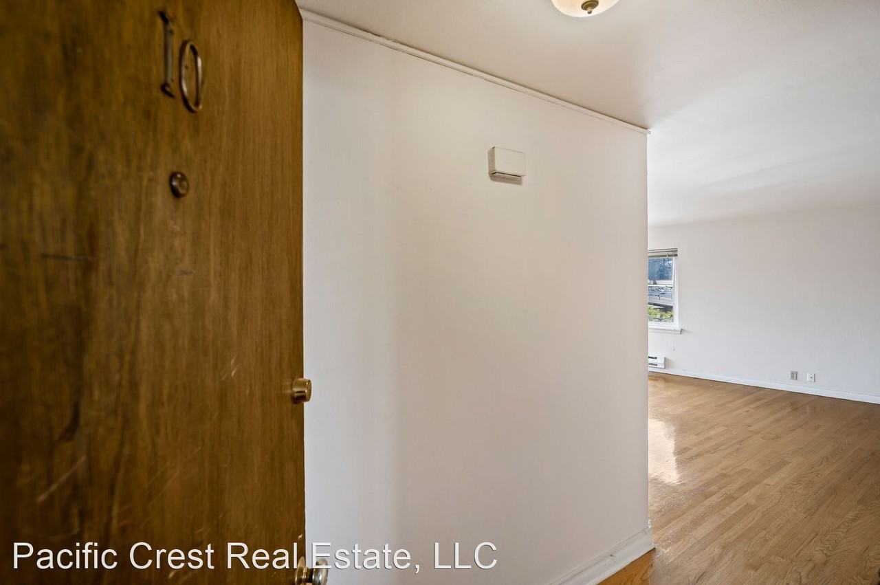 372 Aloha St - Photo 2 of 17