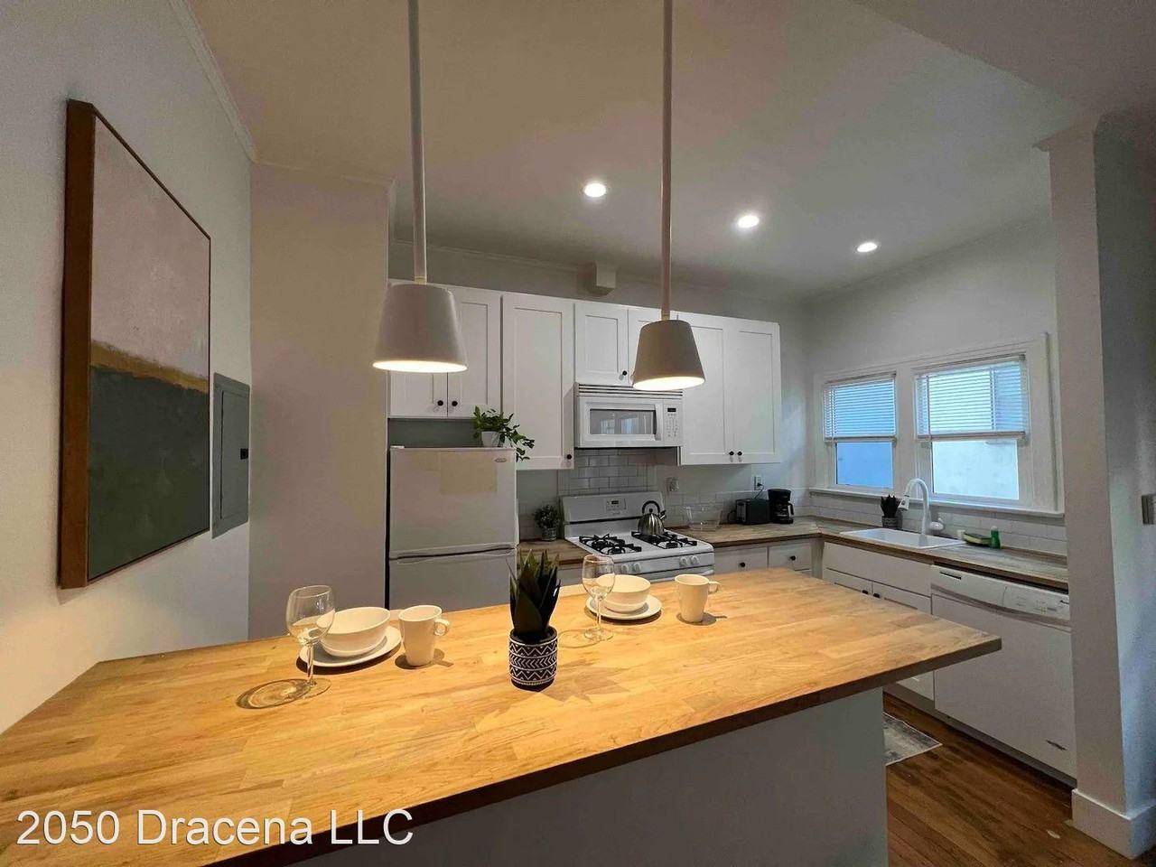 2050 Dracena Dr. - Photo 3 of 10