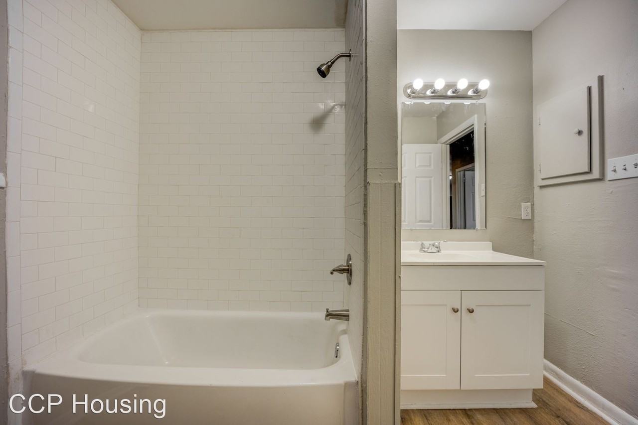 2606 Savannah St - Photo 3 of 29